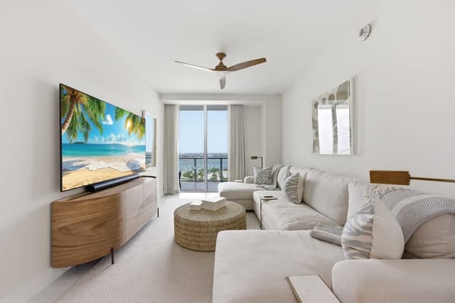 Image of Living space #5