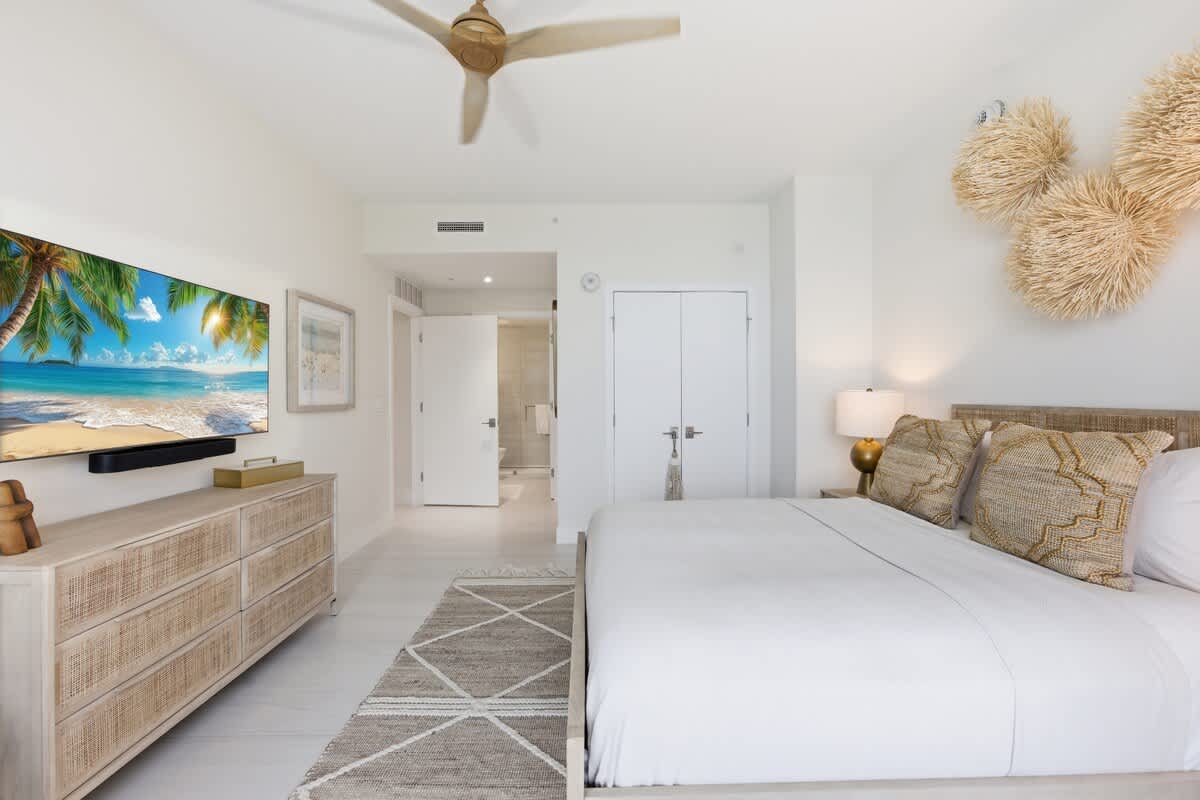 Atlantic Crown | Riviera Beach | Luxury Penthouse with Ocean Views photo 31
