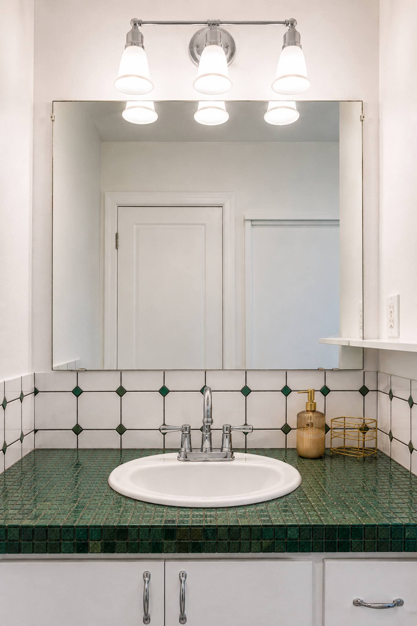 Hilco | Martindale | Riverfront Estate & Casitas photo 34
