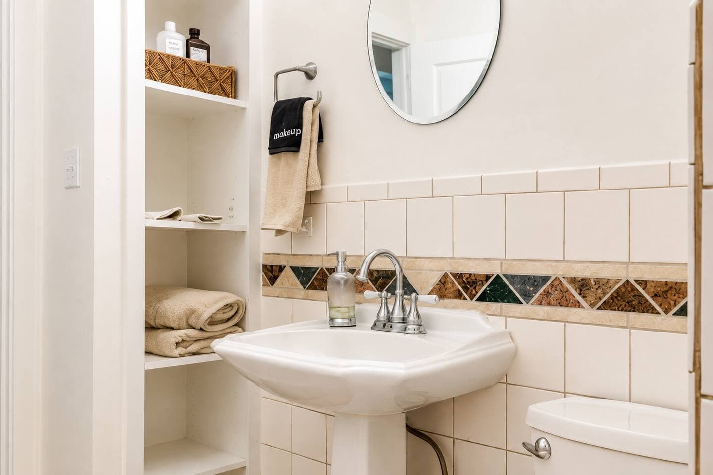 Hilco | Martindale | Riverfront Estate & Casitas photo 36