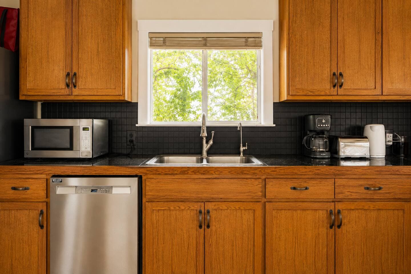 Hilco | Martindale | Riverfront Estate & Casitas photo 13