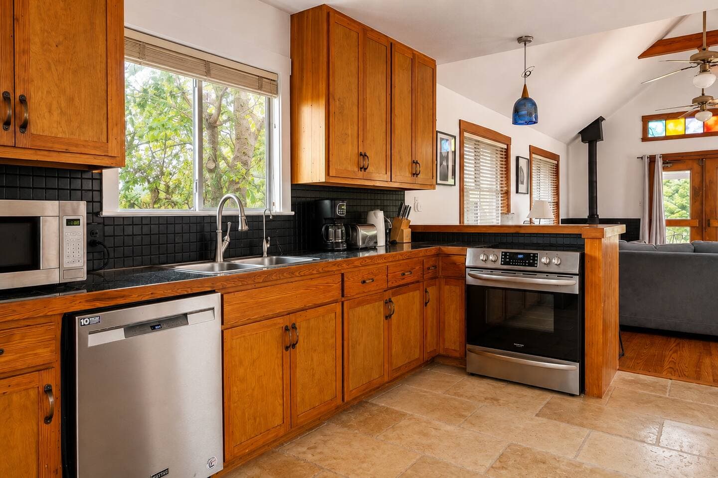 Hilco | Martindale | Riverfront Estate & Casitas photo 11