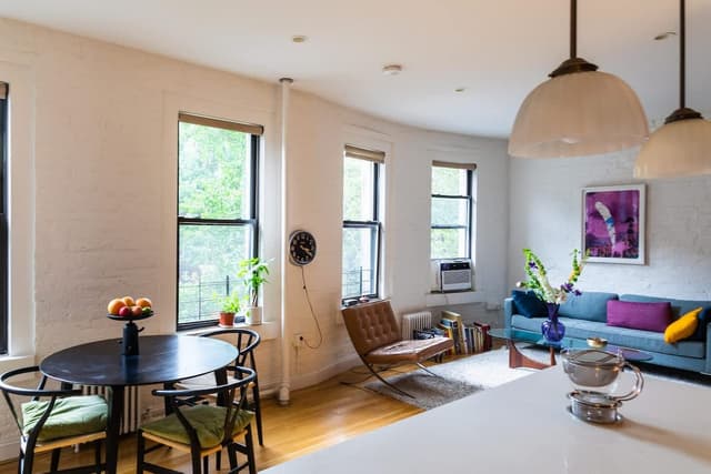 Image of Living space #2