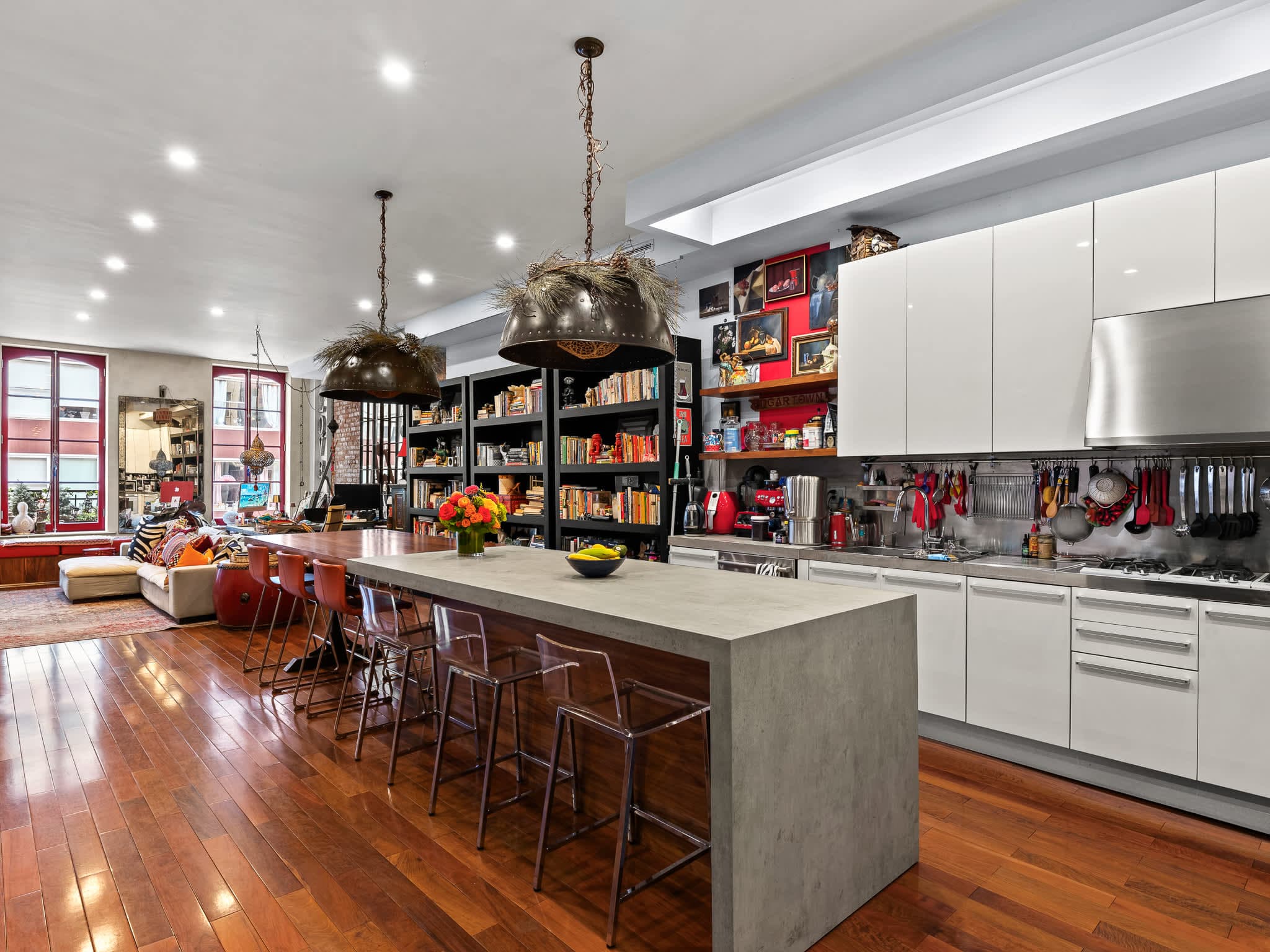Murray Place | Tribeca | Designer Apartment with Balcony photo 3