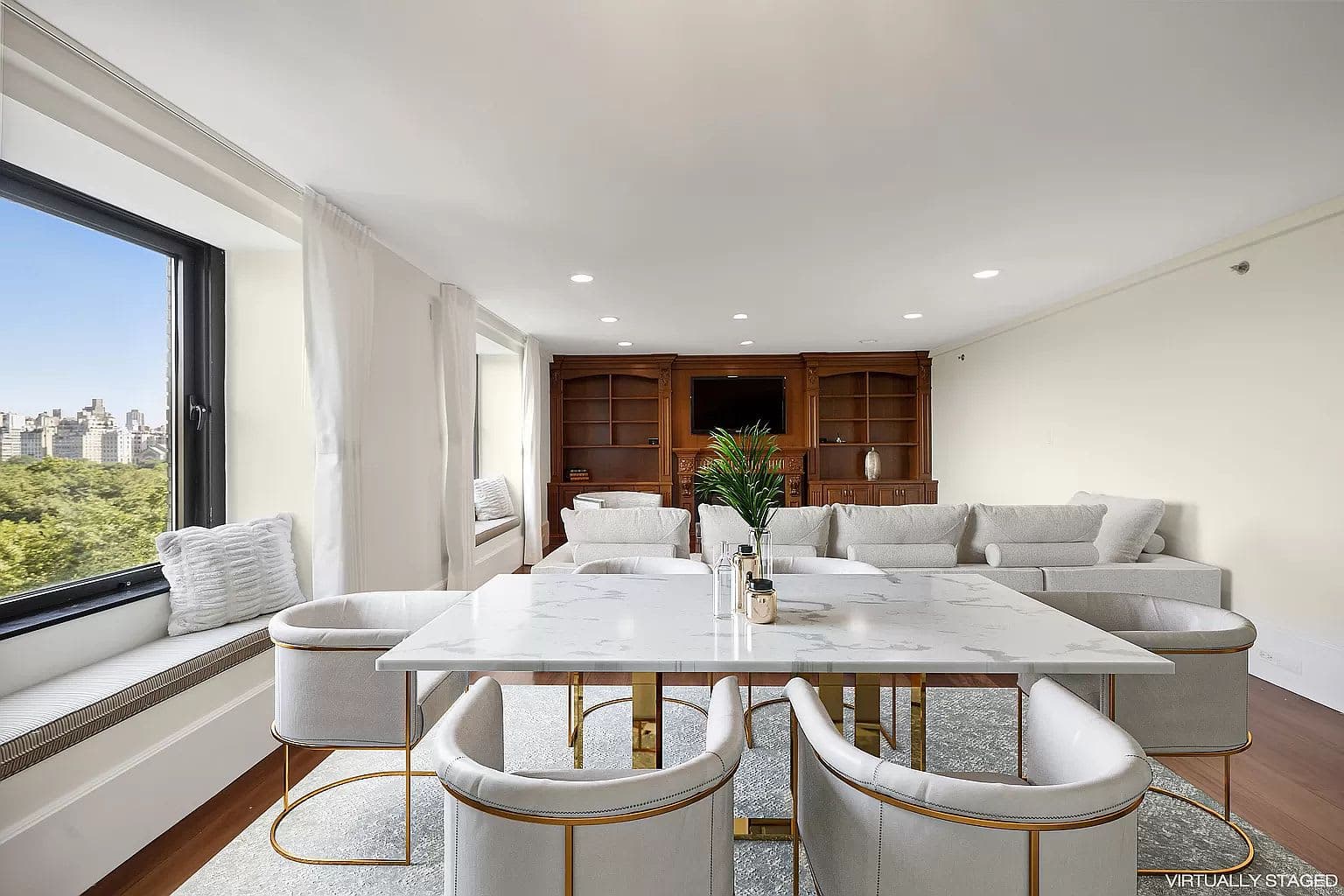 Essex Residence 1001 | Midtown Manhattan | Charming Residence w/Sauna photo 3