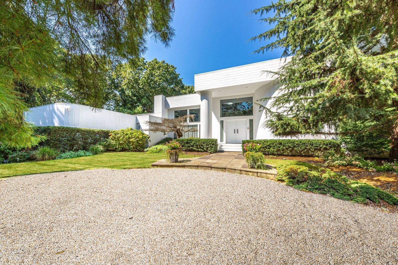 Elishas Meadow | Wainscott | Beach House w/ Heated Pool photo 4