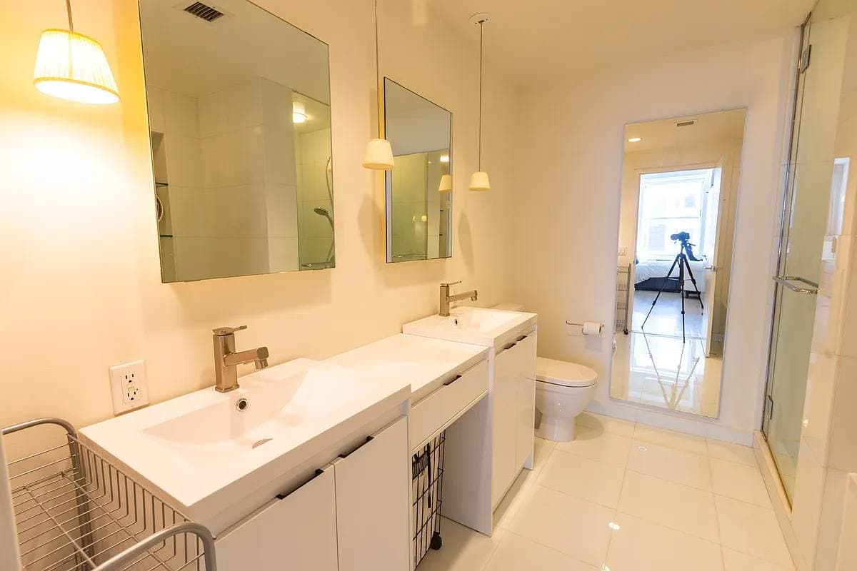 Exchange Loft | Financial District | Designer Loft with Rooftop & Pool photo 21