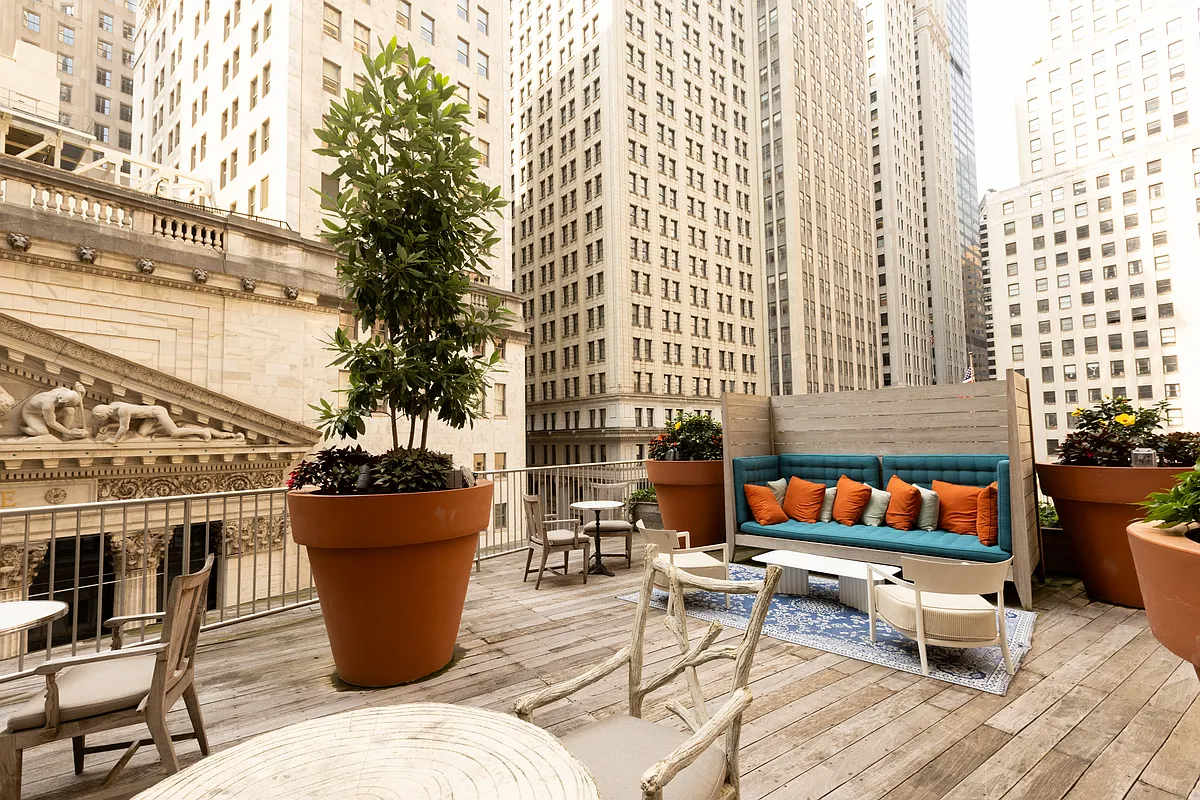 Exchange Loft | Financial District | Designer Loft with Rooftop & Pool photo 29