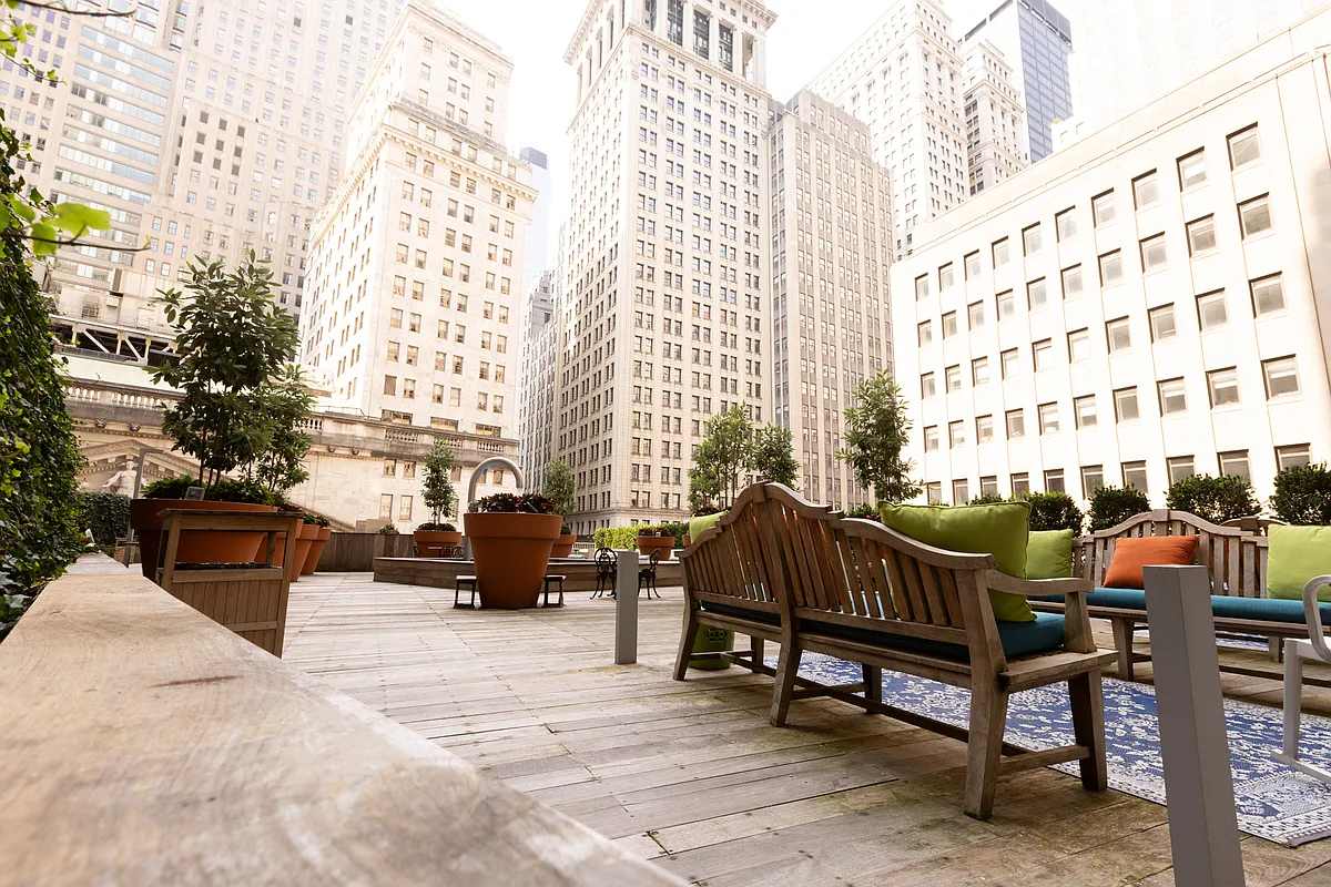 Exchange Loft | Financial District | Designer Loft with Rooftop & Pool photo 30
