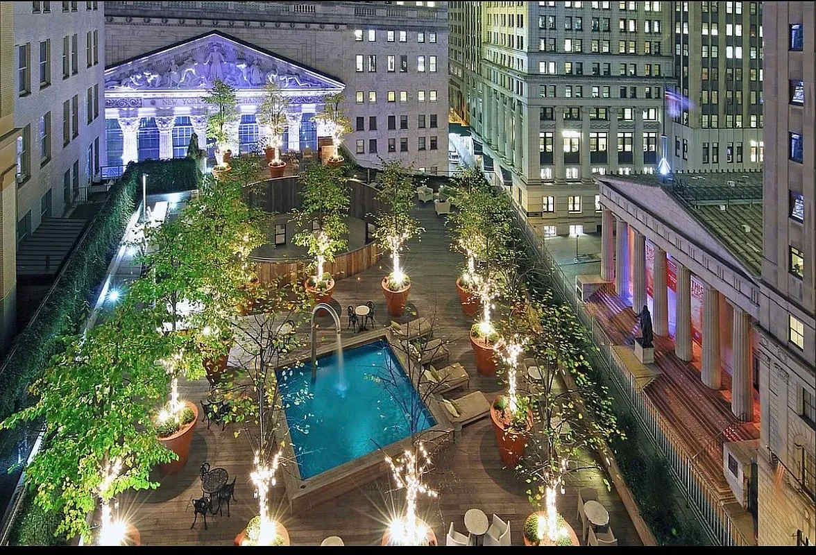 Exchange Loft | Financial District | Designer Loft with Rooftop & Pool photo 33