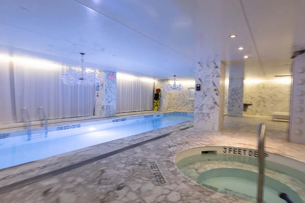 Exchange Loft | Financial District | Designer Loft with Rooftop & Pool photo 38