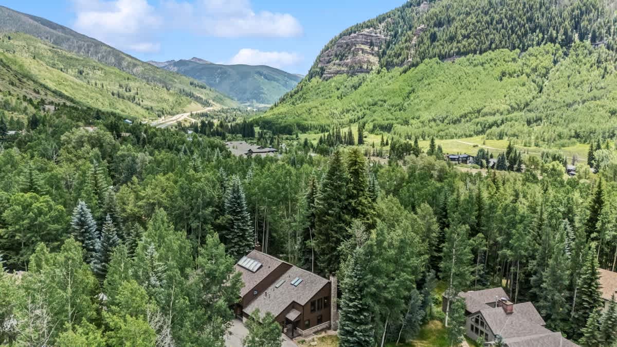 Manns House | Vail | Modern Retreat w/ Mountain Views photo 5