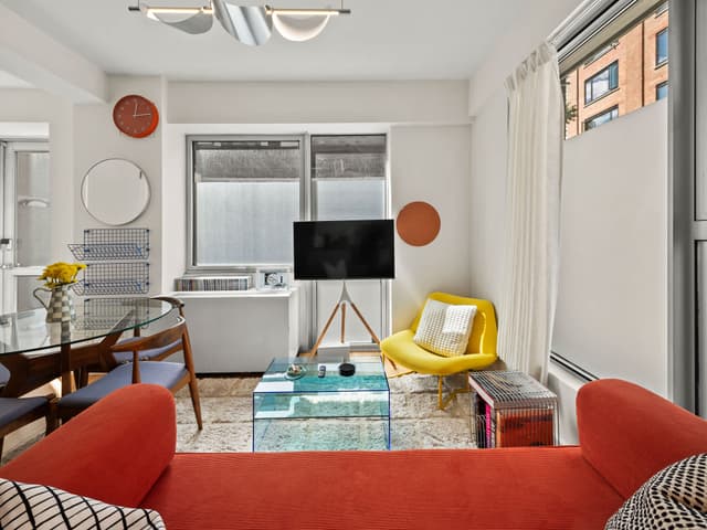 Image of Living space #2