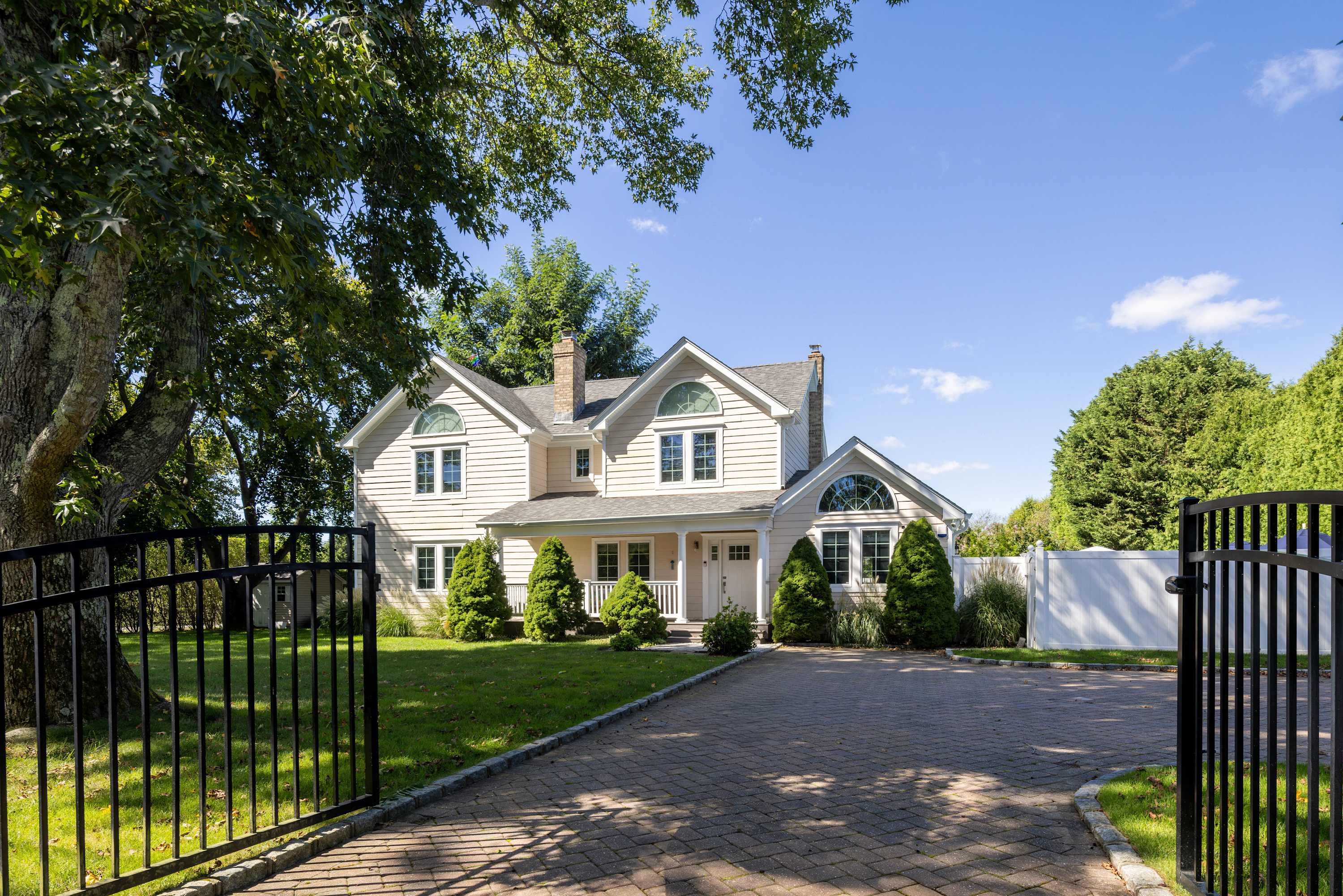 Saltmeadow | Westhampton | Home with Pool & BBQ photo 2