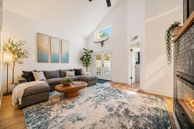 Image of Living space #2