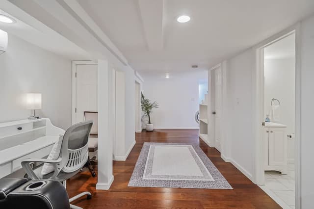 Image of Living space #16