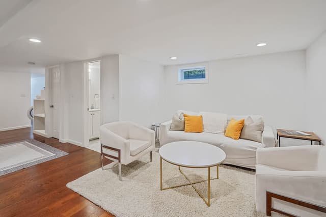Image of Living space #7