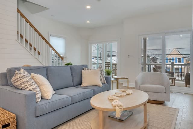Image of Living space #2