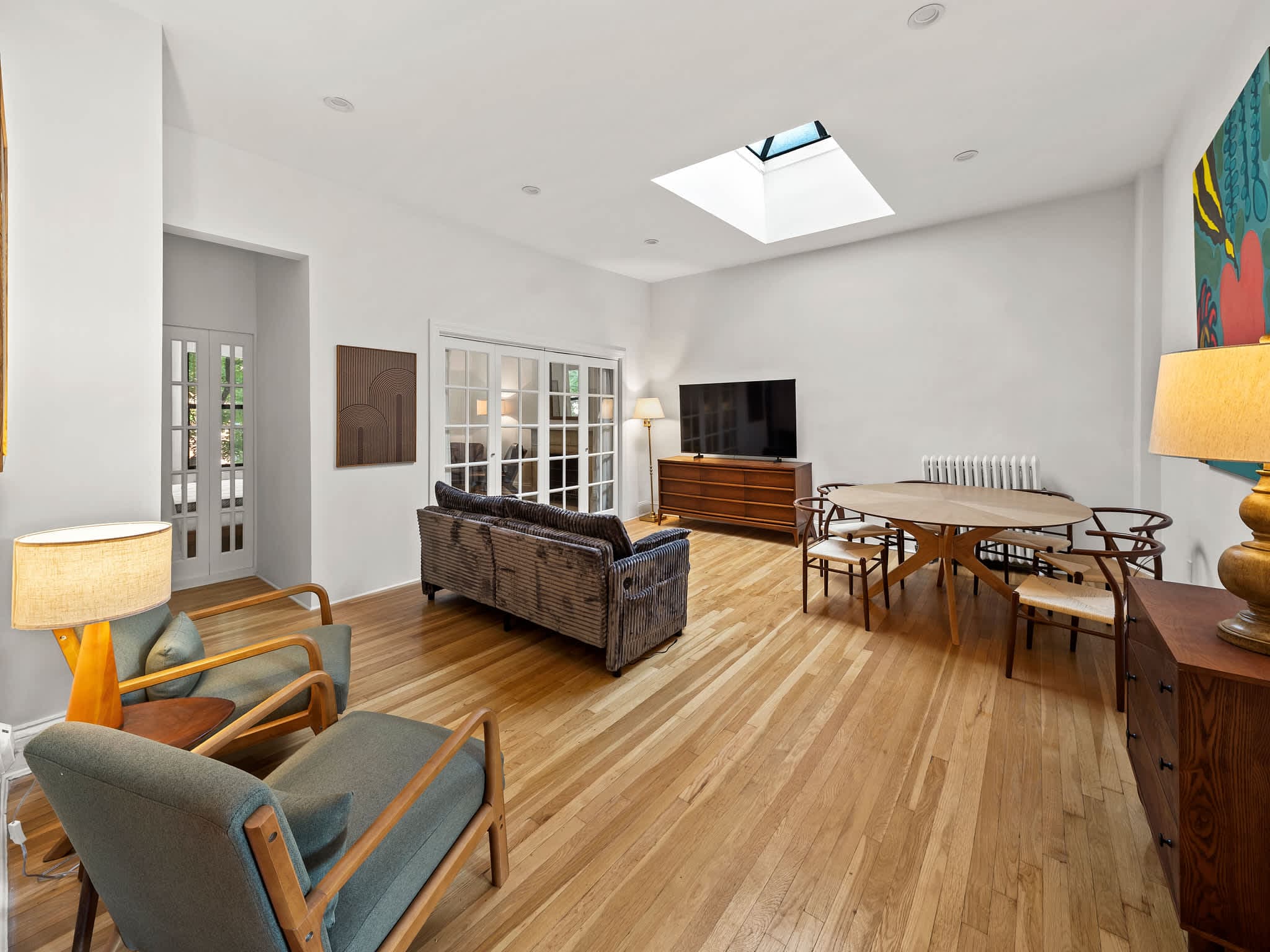 Maison Sixth IV | SoHo | Modern Full-floor Residence main photo