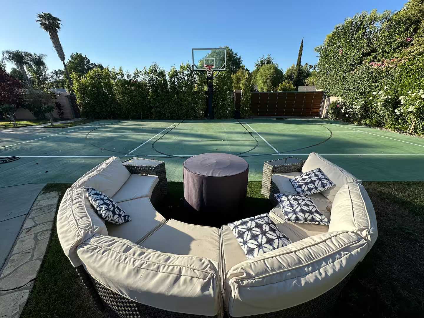 Woodland Club | Woodland Hills | Mid-Century Luxury Home w/ Pool & Court photo 3