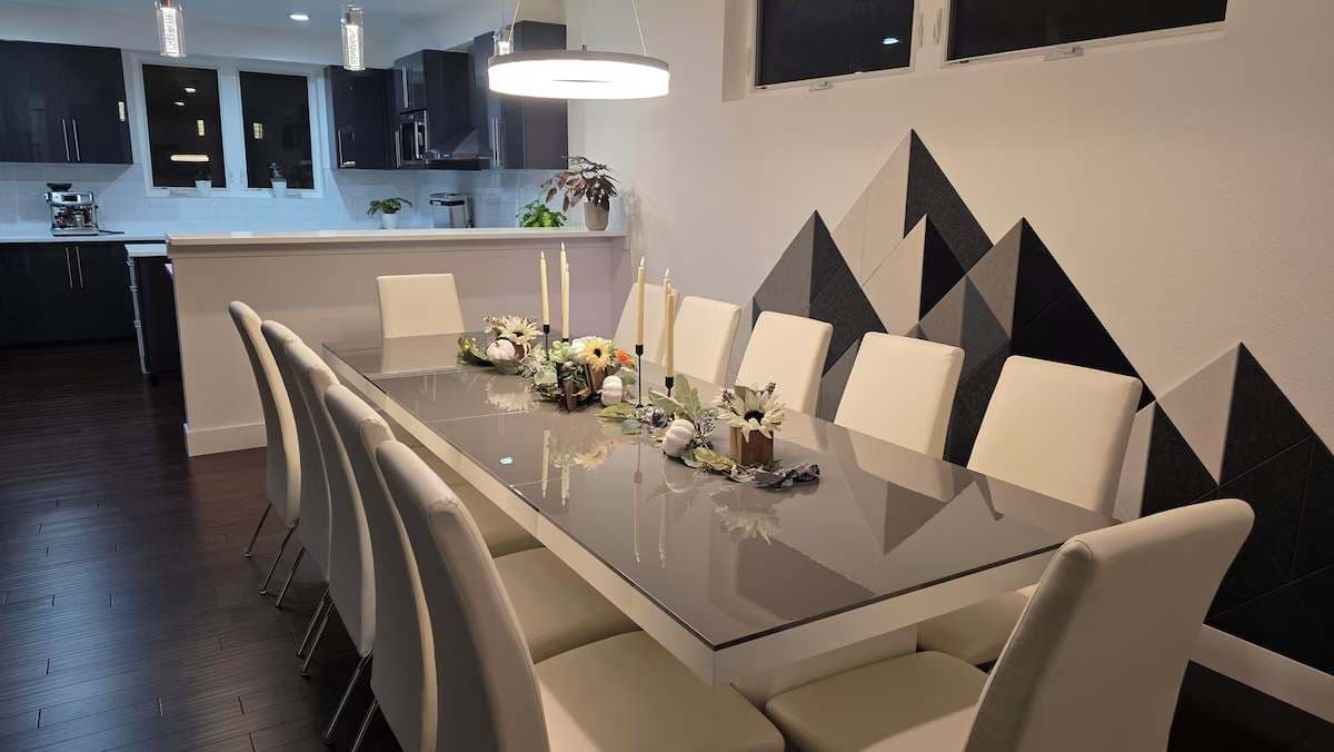Fairwood Villa | Roxborough | Modern House w/ Mountain Views & Outdoor Dining photo 3