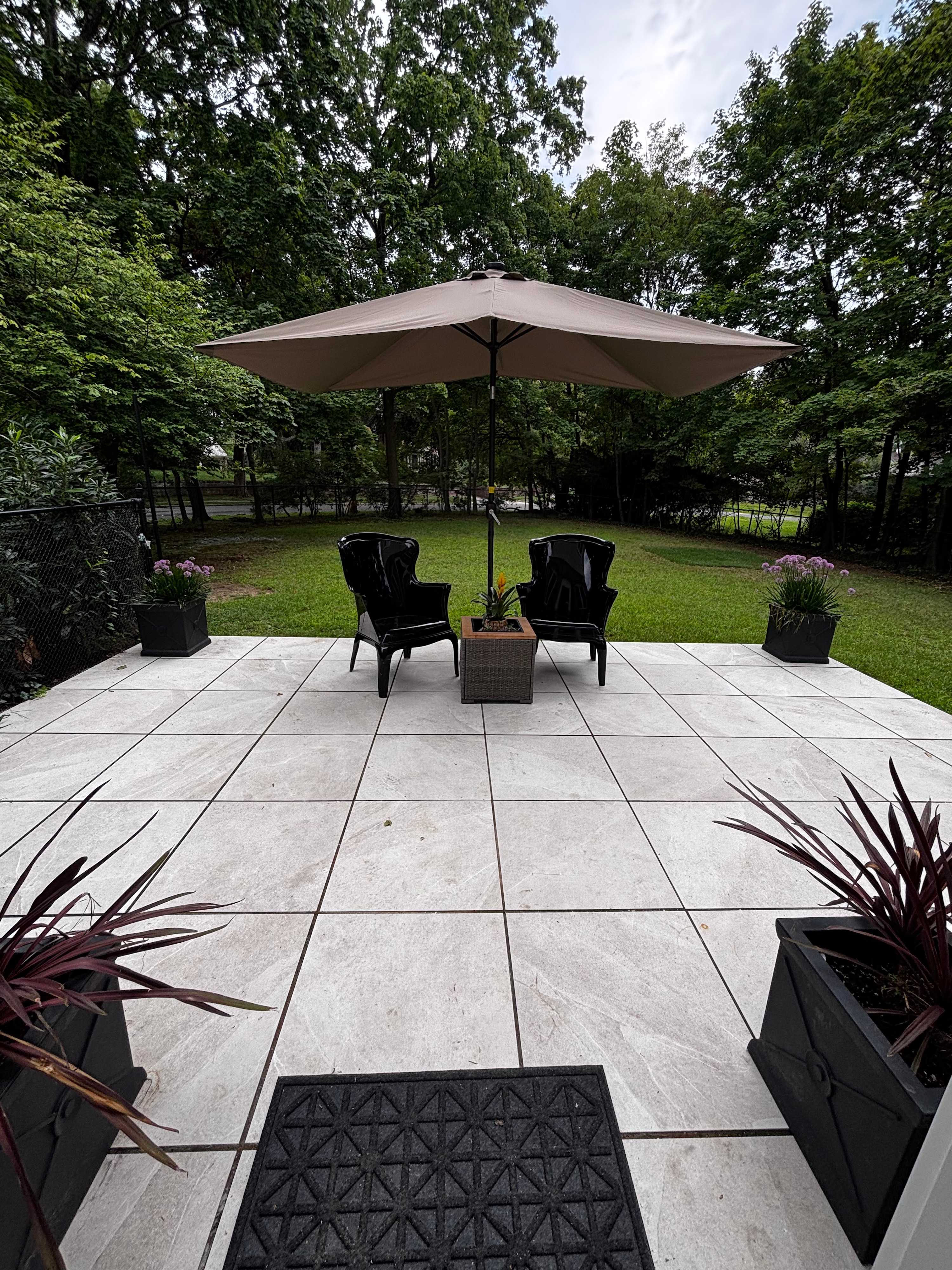 Forest Residence | Forest Heights | Elegant Home with Garden and Patio photo 2