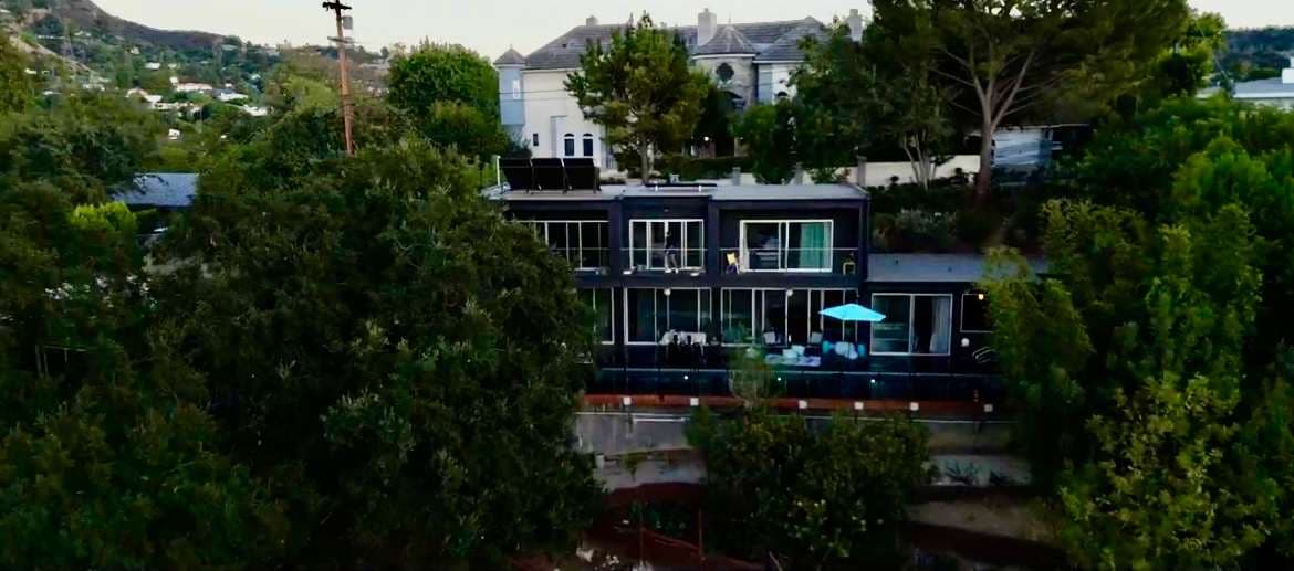 Laurelcrest | Studio City | Modern Home with Pool, Hot Tub & Hillside Views photo 2