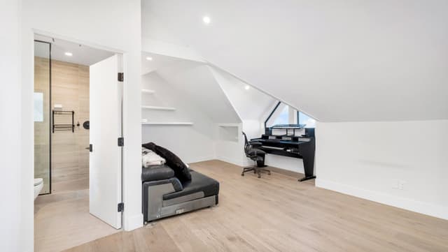 Image of Living space #8