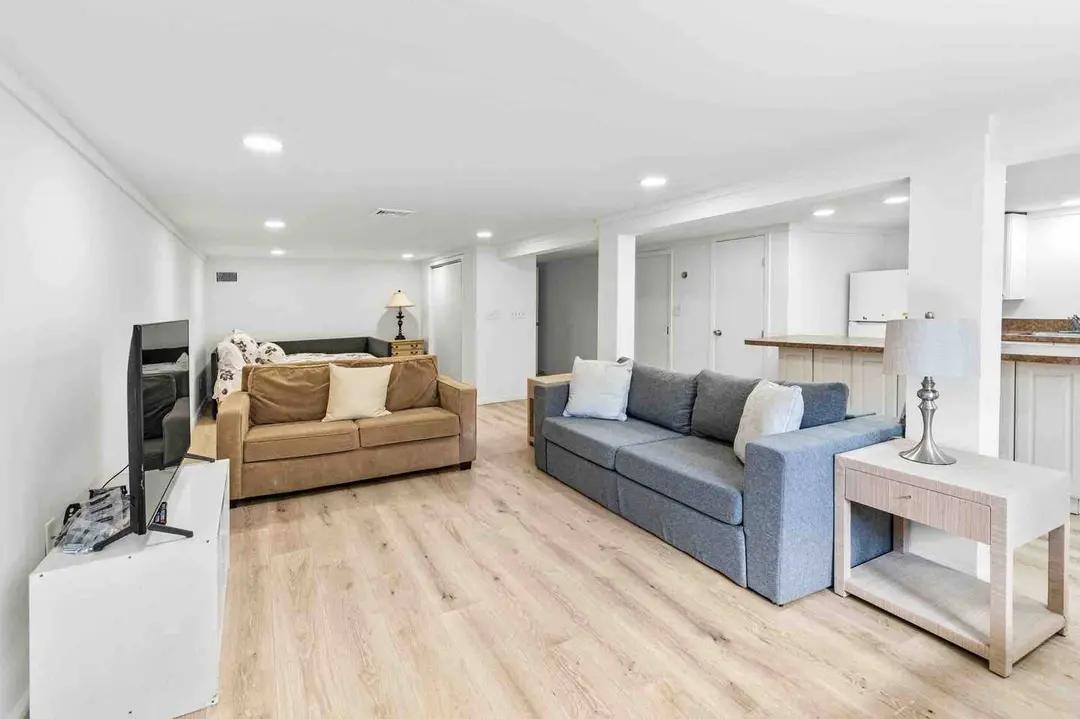 Luxury furnished Rental in Westhampton