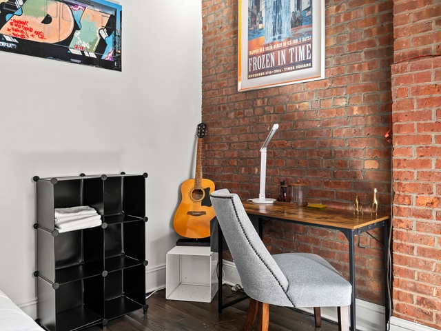 Image of Living space #12