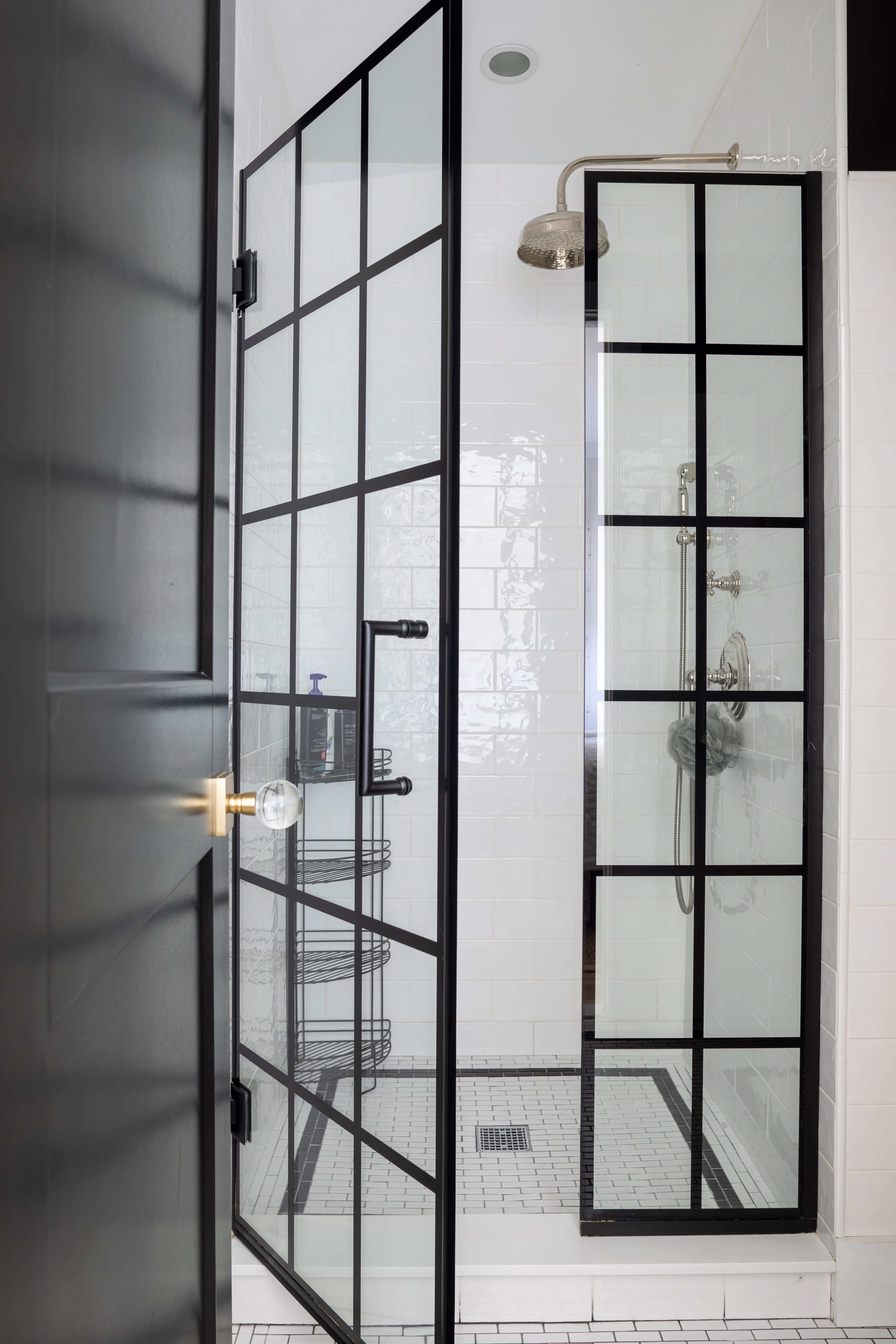 Clearwater House | East Hampton Springs | Stylish Home with Pool & Gym photo 15