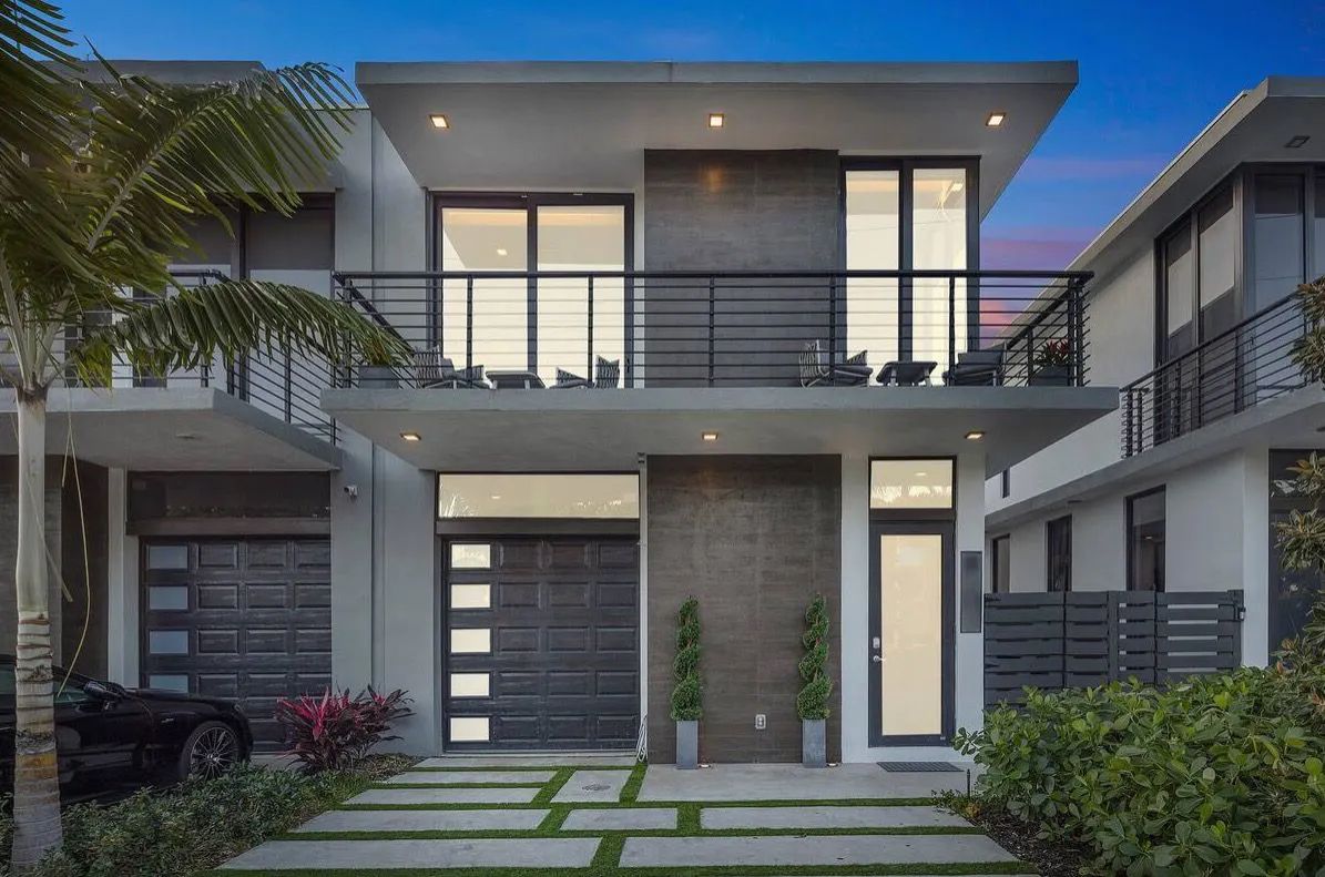 Rove's Modern, Two-Story Coral Estate in Fort Lauderdale