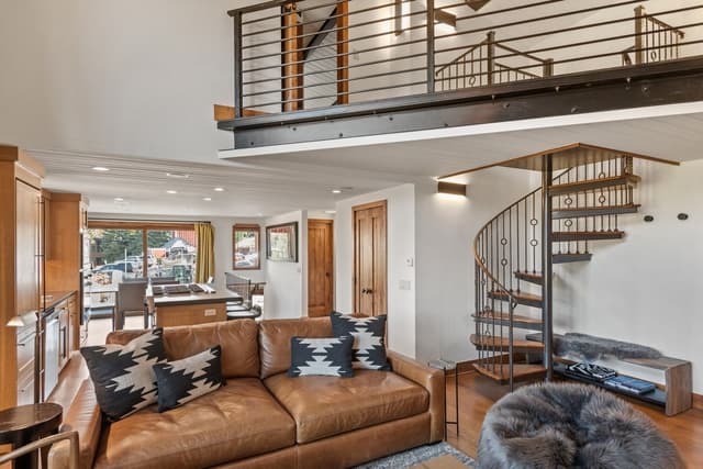 Image of Living space #6