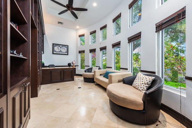 Image of Living space #6