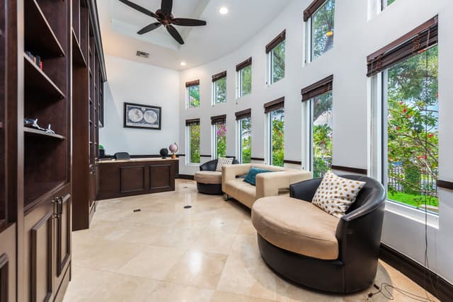 Image of Living space #6