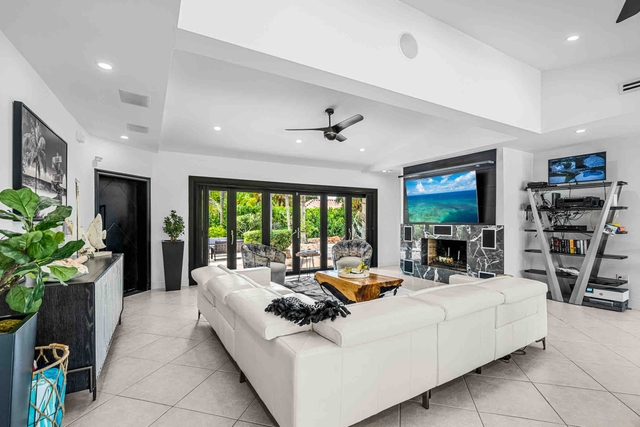 Image of Living space #2