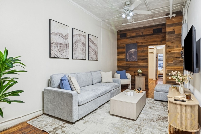 Image of Living space #3