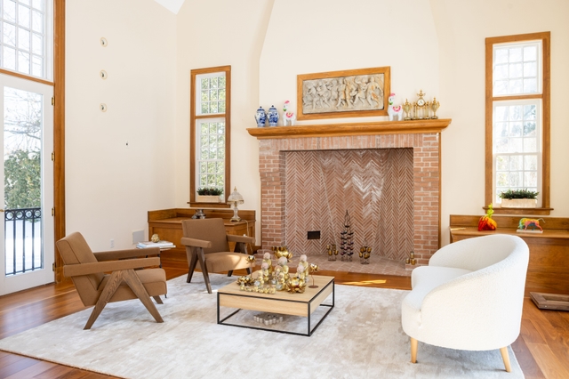 Image of Living space #2