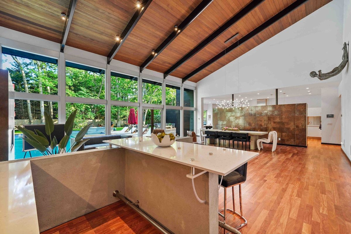 Eastwood Villa | East Hampton | Modern Retreat with Pool and Spa photo 10