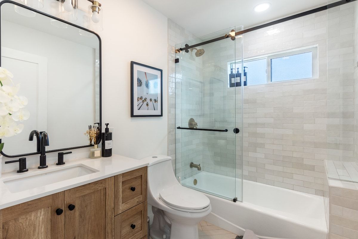 Casa Noire | Baldwin Hills | Luxe Hillside Villa with Hot Tub photo 30