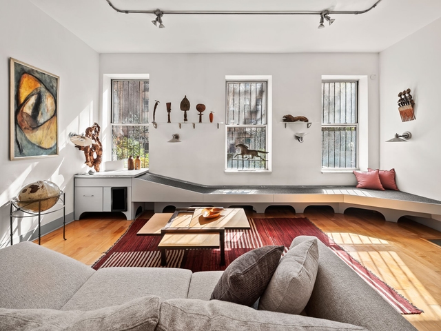 Image of Living space #2