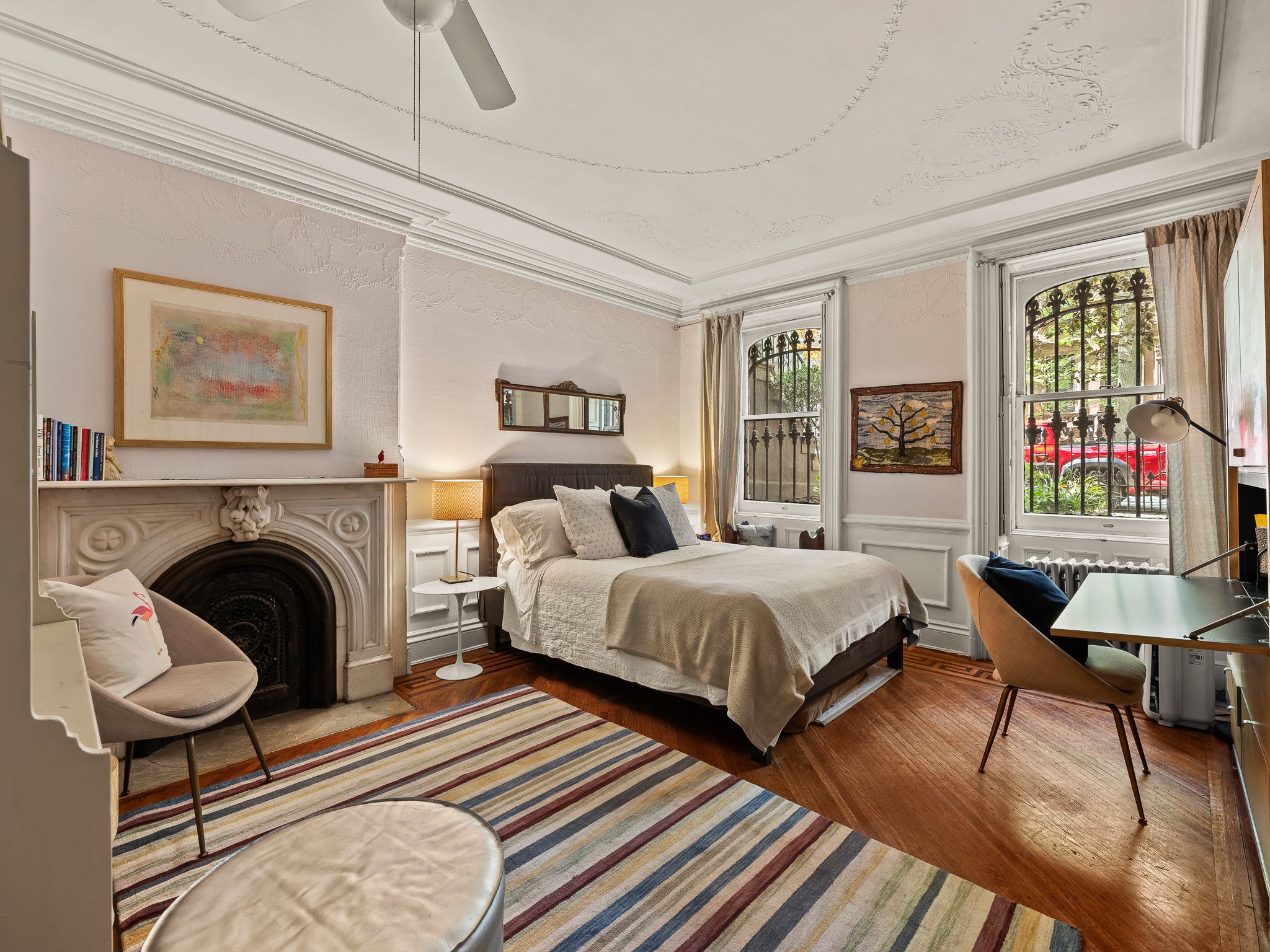Grand Place | Clinton Hill | Brownstone Duplex w/ Private Garden photo 19