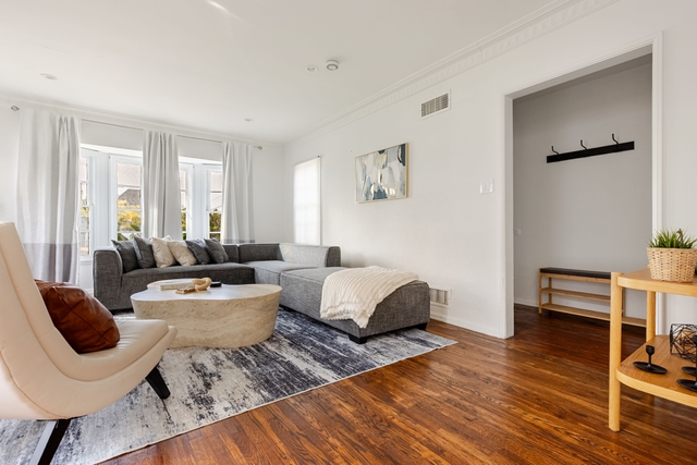 Image of Living space #2