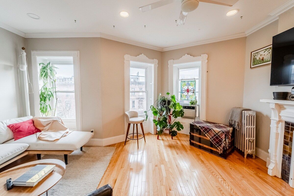 Prospect Haven | Prospect Heights | Sunlit Designer Retreat photo 7
