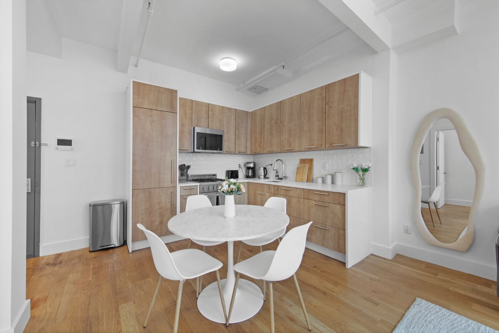 Westlight Place 47 | Hells Kitchen | Refined Apt photo 7