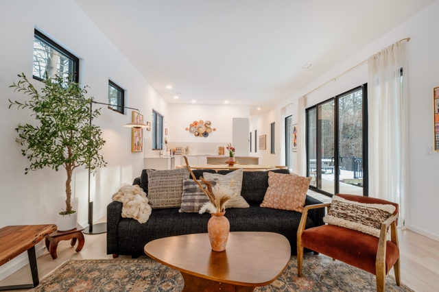 Image of Living space #1