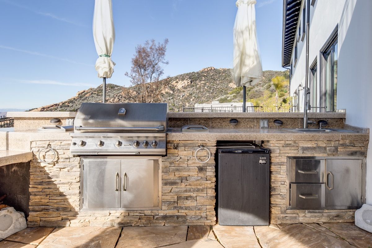 Malibu Sky View Estate | Malibu Hills | Private Estate with Pool & Mountain Views photo 23