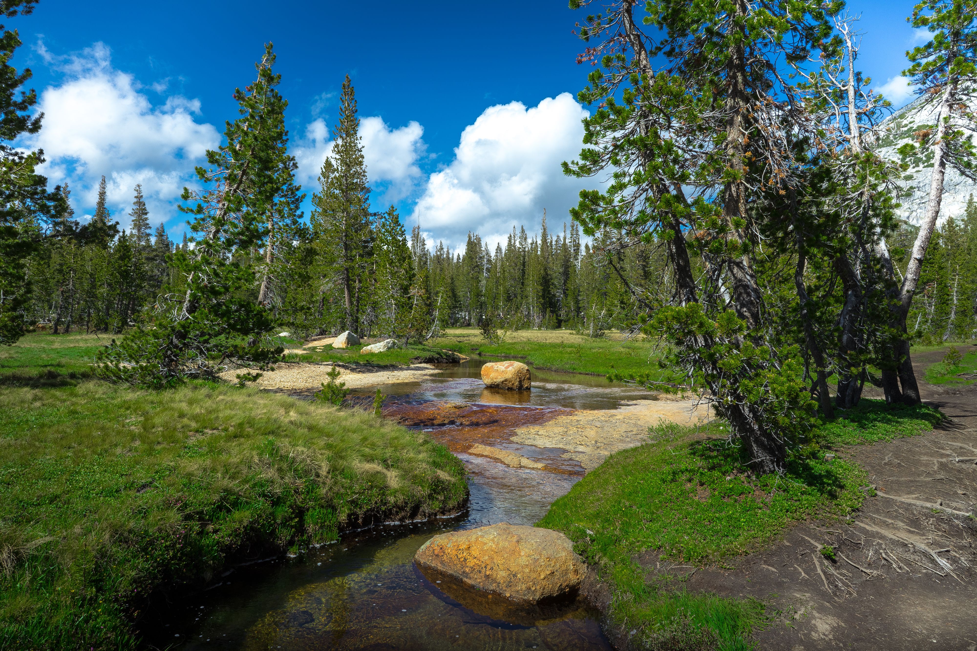 Cathedral Lake Trail