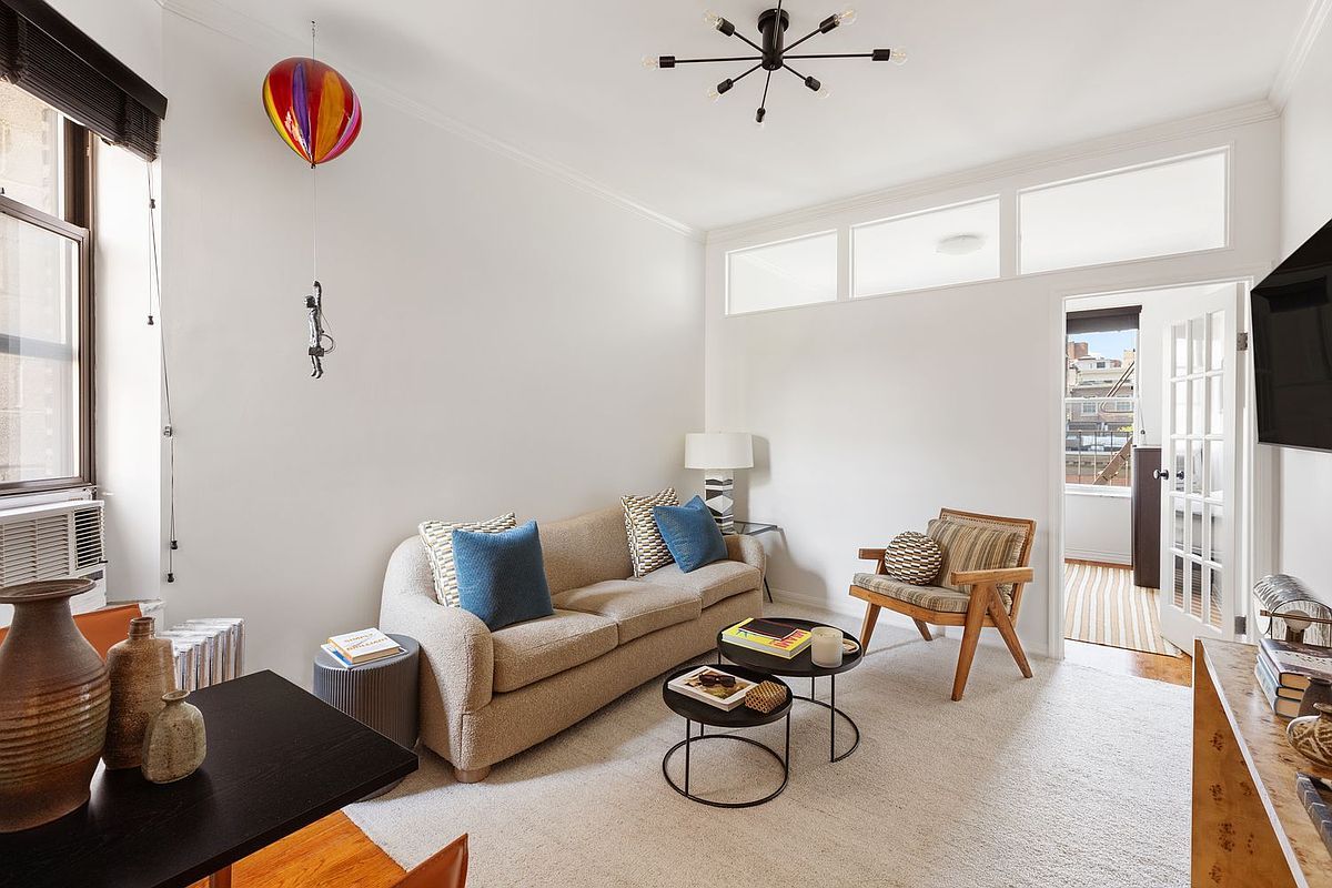 Image of Living space #2