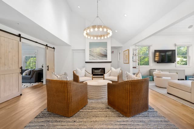 Image of Living space #6